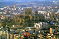 Blick von der Alhambra auf die Kathedrale und das Apartment 